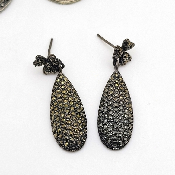 Lot of 8 Silver Gold Tone Vintage Earrings Set + 1 Timex Watch - Picture 3 of 11